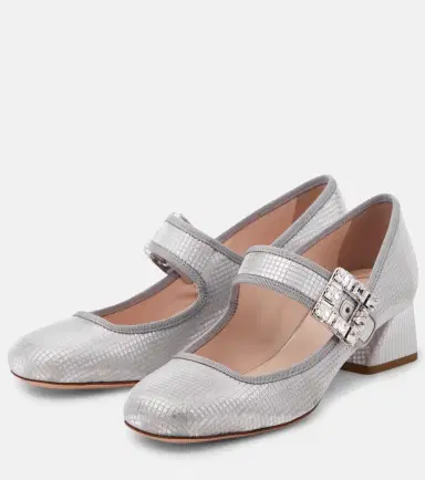 Roger Vivier Trés Vivier embellished pumps | Thumbnail 2