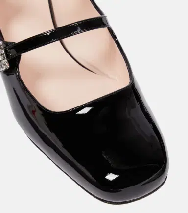 Roger Vivier Mini Très Vivier patent leather Mary Jane pumps | Thumbnail 2