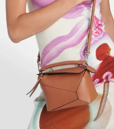 Loewe Puzzle Edge Mini leather top-handle bag | Thumbnail 6 Loewe Puzzle Edge Mini leather top-handle bag | Thumbnail 6