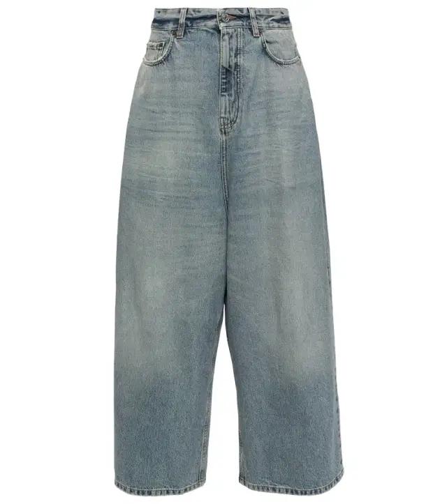 Wide-leg jeans