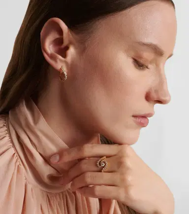 Sophie Bille Brahe Courant 18kt gold single earring with diamonds | Thumbnail 4