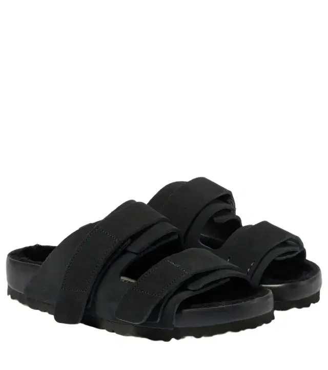 x Tekla Uji suede slides