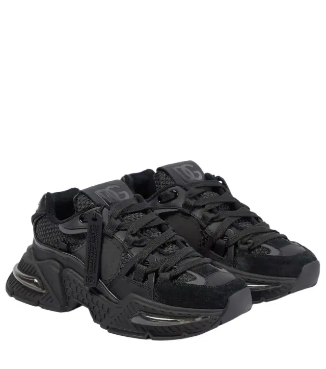 Airmaster sneakers