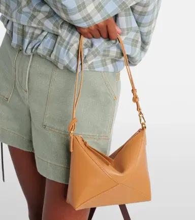Loewe Puzzle Fold leather shoulder bag | Thumbnail 6 Loewe Puzzle Fold leather shoulder bag | Thumbnail 6