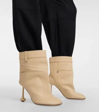 Loewe Toy leather ankle boots | Thumbnail 2