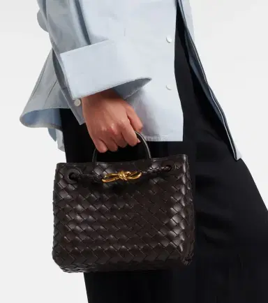 Bottega Veneta Andiamo Small leather top-handle bag | Thumbnail 4