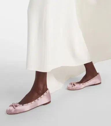 Valentino Garavani Rockstud leather-trimmed satin ballet flats | Thumbnail 5
