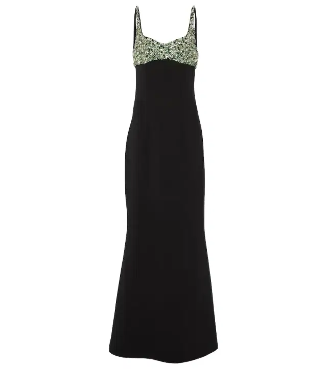 Safiyaa Beatriz embellished gown