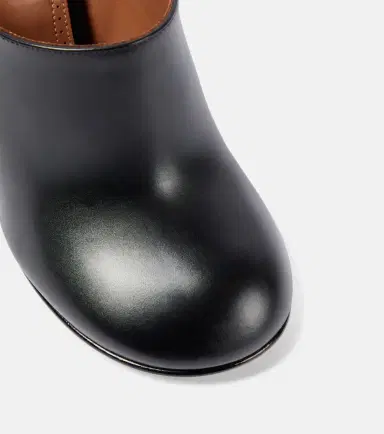 Alaïa Alaïa Babylone leather mules | Thumbnail 2 Alaïa Alaïa Babylone leather mules | Thumbnail 2
