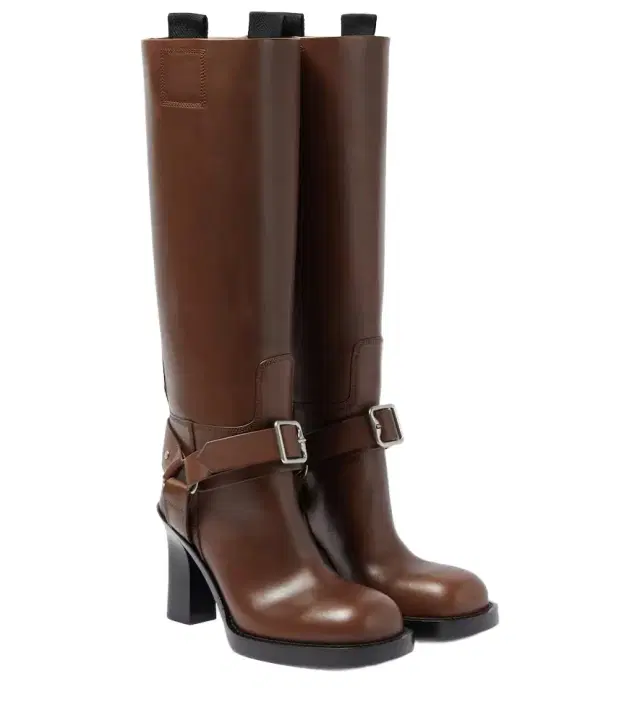 Burberry 100 leather knee-high boots
