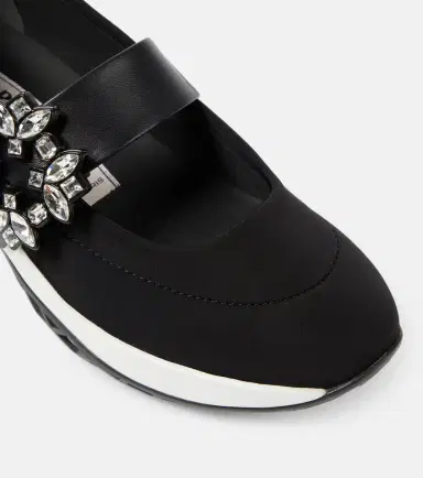 Roger Vivier Viv' Match embellished sneakers | Thumbnail 3