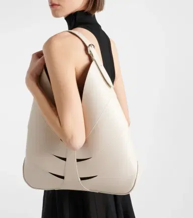 Alaïa Alaïa Delta leather shoulder bag | Thumbnail 4