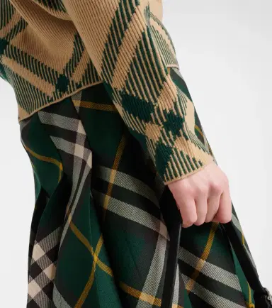 Burberry Check wool-blend cardigan | Thumbnail 4 Burberry Check wool-blend cardigan | Thumbnail 4