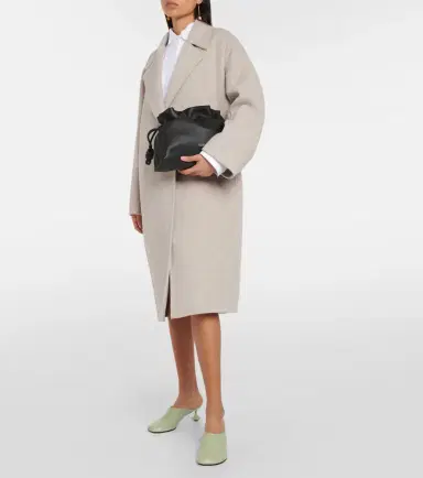 Loewe Flamenco leather clutch | Thumbnail 3