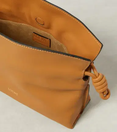 Loewe Flamenco Mini leather clutch | Thumbnail 5