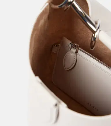 Alaïa Alaïa Ring Medium leather bucket bag | Thumbnail 2
