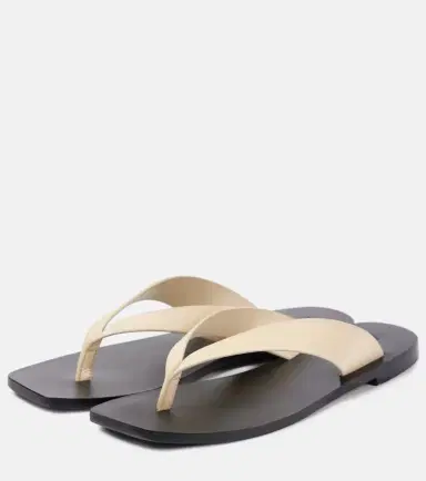 A Emery A. Emery Kinto leather thong sandals | Thumbnail 3