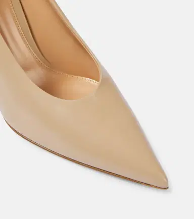 Gianvito Rossi Robbie leather pumps | Thumbnail 2