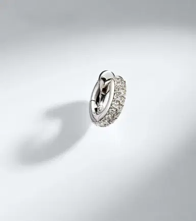 Spinelli Kilcollin Macro Hoop Mini 18kt white gold single earring with diamonds | Thumbnail 4