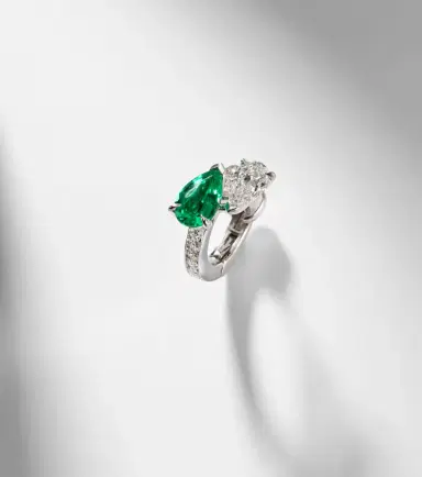 Repossi Serti Sur Vide 18kt white gold single earring with diamonds and emerald | Thumbnail 5 Repossi Serti Sur Vide 18kt white gold single earring with diamonds and emerald | Thumbnail 5