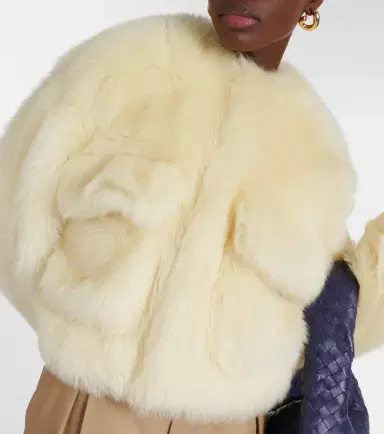 Bottega Veneta Cropped shearling jacket | Thumbnail 6