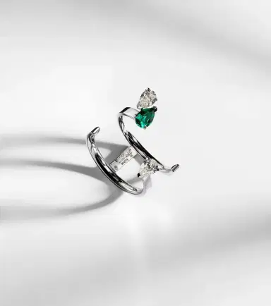 Repossi Serti Sur Vide 18kt white gold ring with diamonds and emerald | Thumbnail 5 Repossi Serti Sur Vide 18kt white gold ring with diamonds and emerald | Thumbnail 5