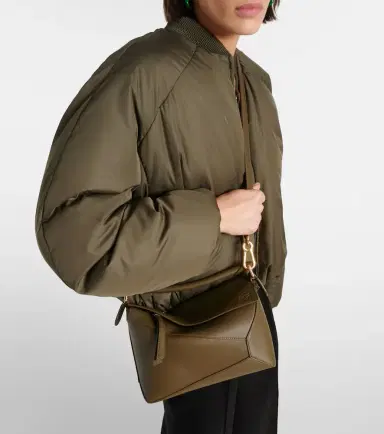 Loewe Puzzle Edge Small leather top-handle bag | Thumbnail 6 Loewe Puzzle Edge Small leather top-handle bag | Thumbnail 6