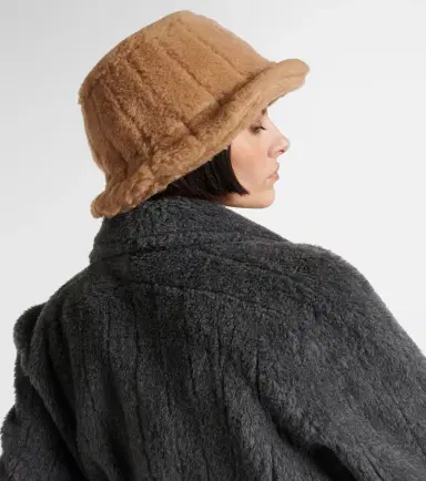 Gabriela Hearst Moreau wool, silk, and cashmere bucket hat | Thumbnail 5
