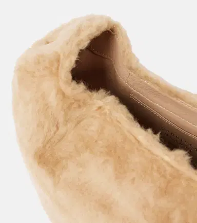 Gabriela Hearst Soft Demi faux shearling clutch | Thumbnail 3