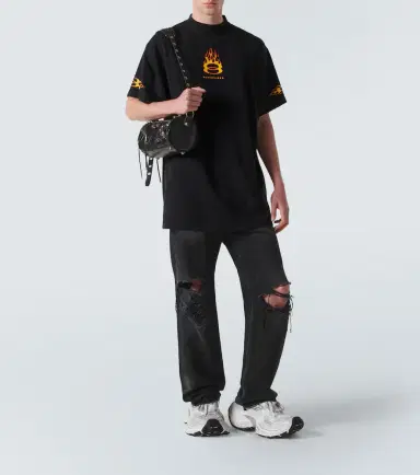 Balenciaga Oversized logo cotton jersey T-shirt | Thumbnail 5 Balenciaga Oversized logo cotton jersey T-shirt | Thumbnail 5