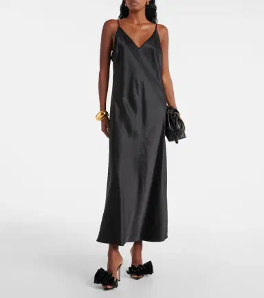 Gianvito Rossi Gabrielle 105 leather mules | Thumbnail 6