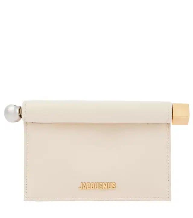 La Petite Pochette Rond Carré leather clutch