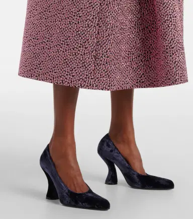 Dries Van Noten 95 velvet pumps | Thumbnail 5