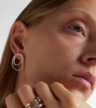 Sophie Bille Brahe Embrassée de Diamant 18kt gold single earring with diamonds | Thumbnail 5