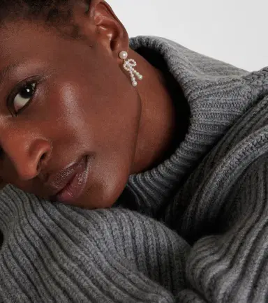 Sophie Bille Brahe Bow 14kt gold drop earrings with freshwater pearls | Thumbnail 4