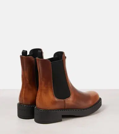 Prada Leather Chelsea boots | Thumbnail 2