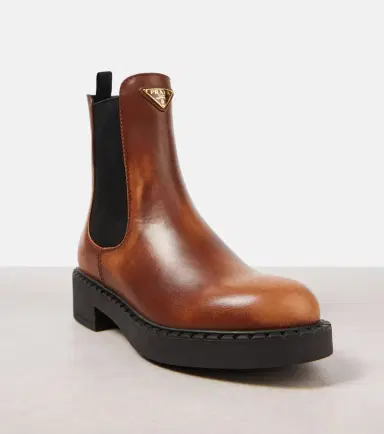 Prada Leather Chelsea boots | Thumbnail 4