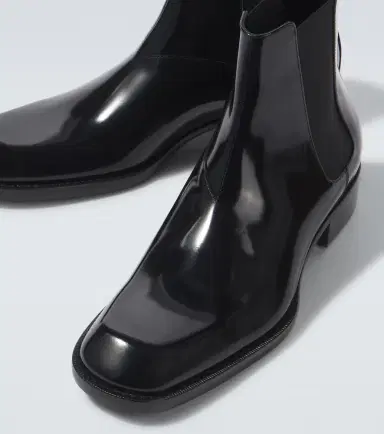 Saint Laurent Vadim leather Chelsea boots | Thumbnail 2 Saint Laurent Vadim leather Chelsea boots | Thumbnail 2