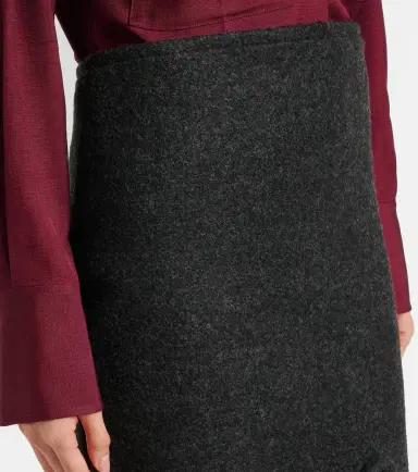 Victoria Beckham Padded high-rise wool pencil skirt | Thumbnail 3