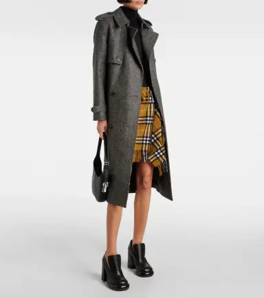 Burberry Check wool and cashmere miniskirt | Thumbnail 3