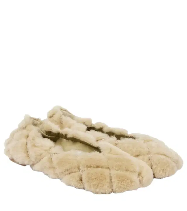 Burberry Baby quilted shearling ballet flats