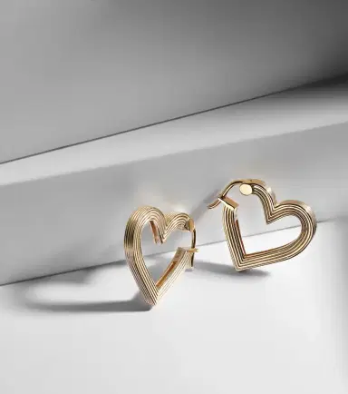 Sydney Evan Flutted Heart 14kt white gold earrings | Thumbnail 5