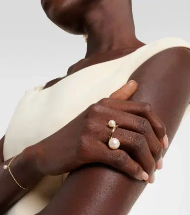 Sophie Bille Brahe La Grace 14kt gold ring with pearls | Thumbnail 3
