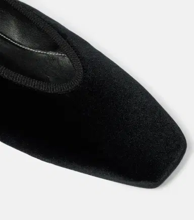 TOTEME Minimalist velvet ballet flats | Thumbnail 2 TOTEME Minimalist velvet ballet flats | Thumbnail 2