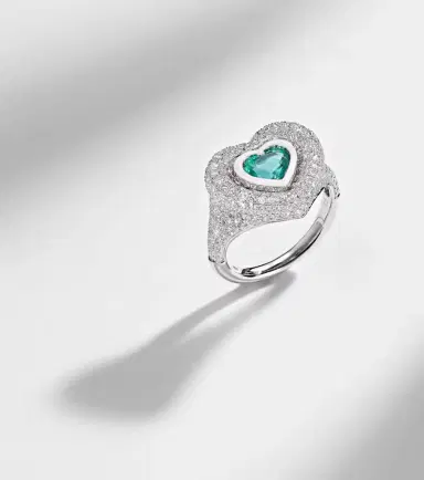 Kamyen Manaal 2.0 Heart Pinky 18kt white gold ring with tanzanite and diamonds | Thumbnail 2