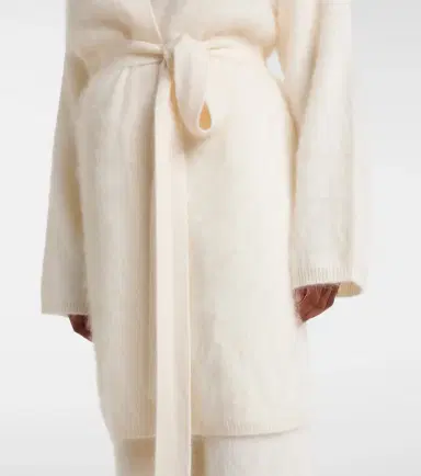 Lisa Yang Amina cashmere cardigan | Thumbnail 6