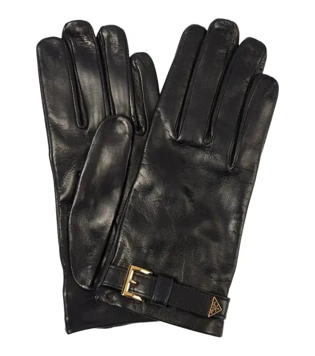 Leather gloves