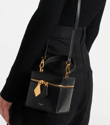 Alaïa Alaïa Cube leather vanity bag | Thumbnail 4 Alaïa Alaïa Cube leather vanity bag | Thumbnail 4