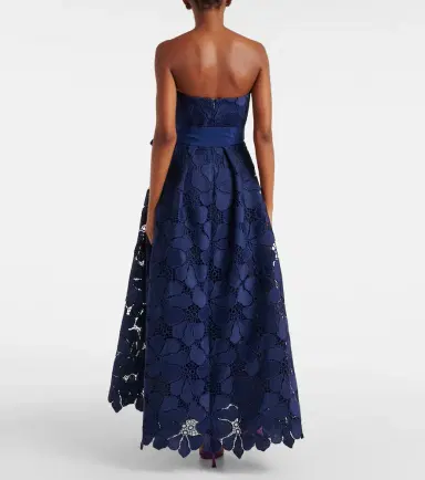 Elie Saab Lace bustier gown | Thumbnail 3