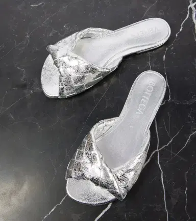 Bottega Veneta Blink Intrecciato metallic leather mules | Thumbnail 4